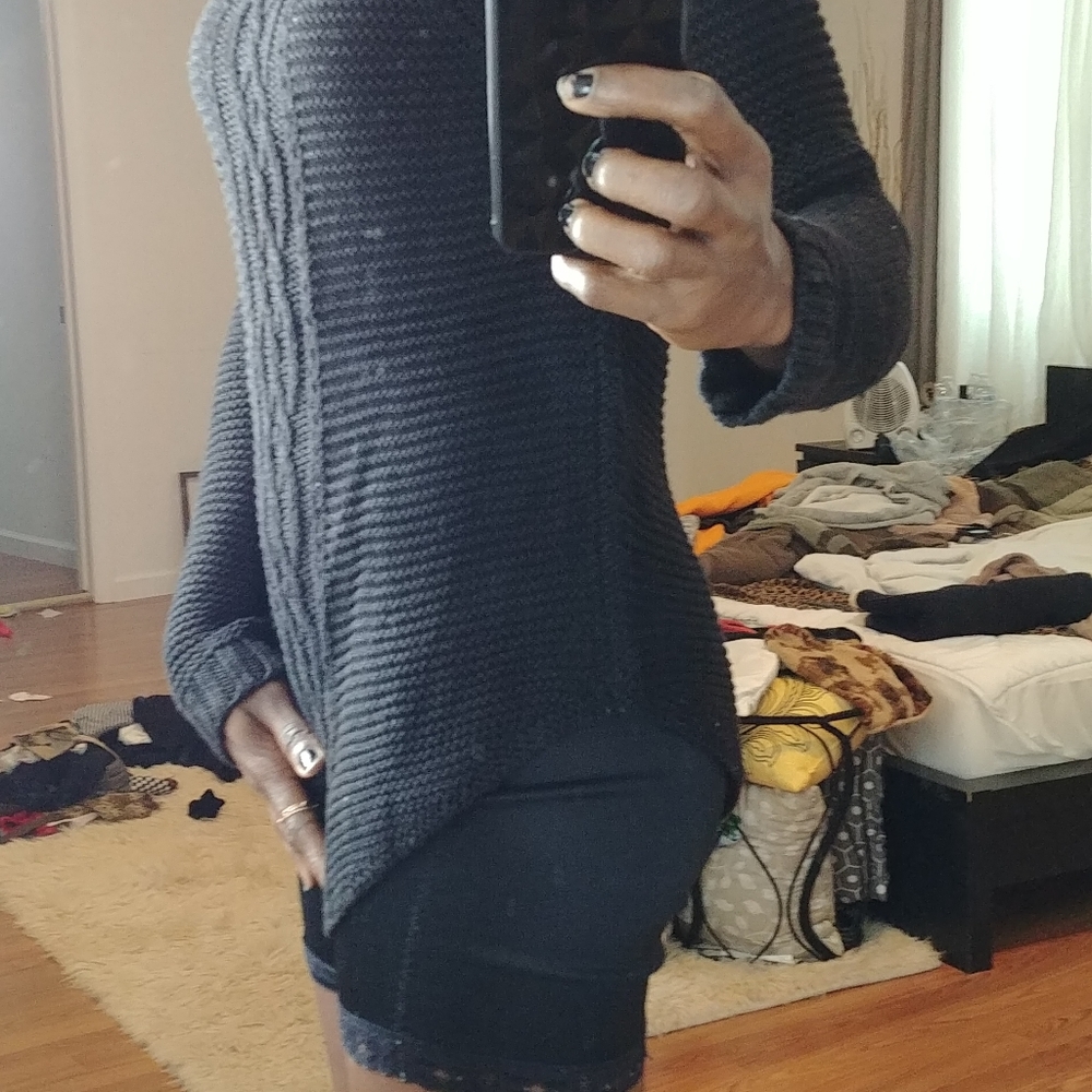 Sweater - Picture 6 of 7